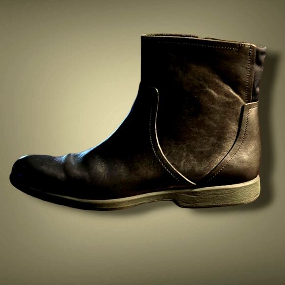 Men\'s Size 9 COLE HAAN Men\'s Premium Black Leather Zip Up Chelsea Boots EUC main image 5
